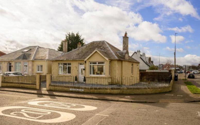 Christiemiller Avenue Holiday Home - Edinburgh — Photos 1